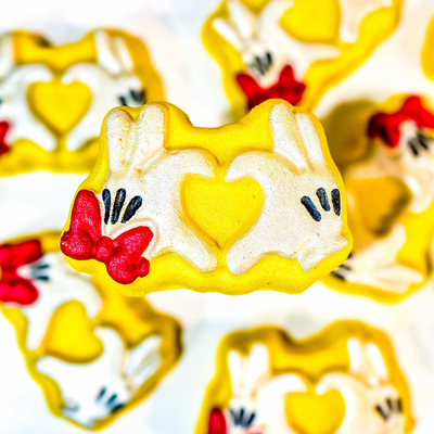 Magical Heart Hands • The Iconic Duo BathBombs